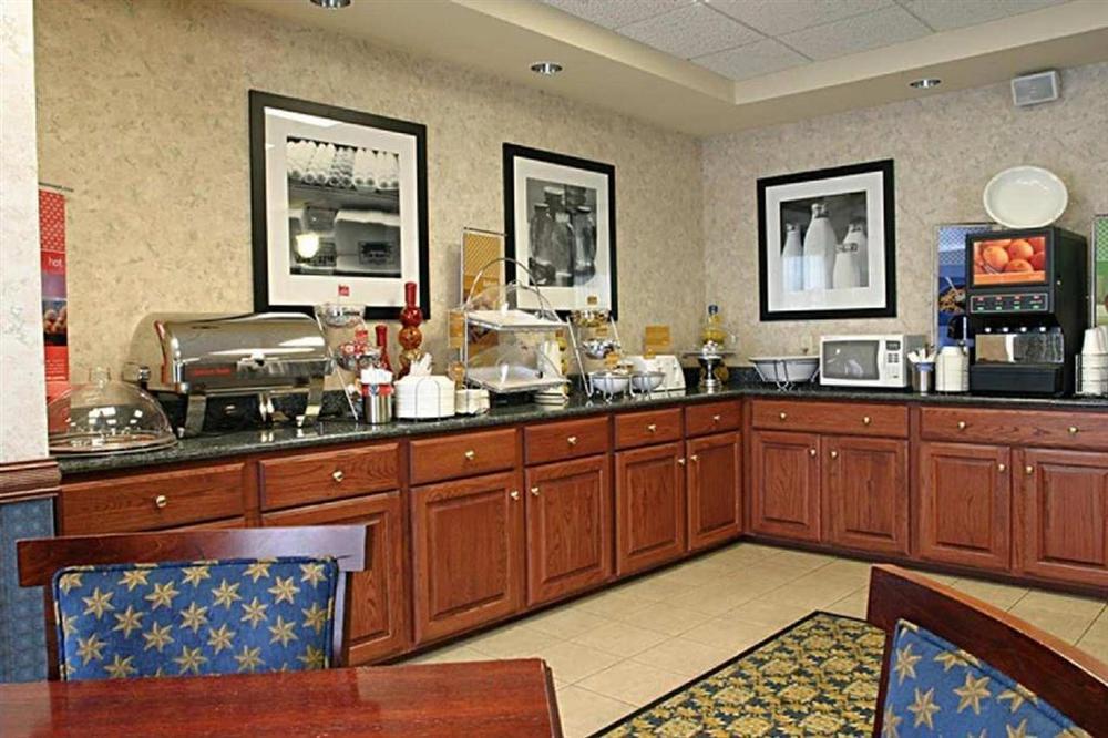 Hampton Inn Laporte La Porte Restoran fotoğraf