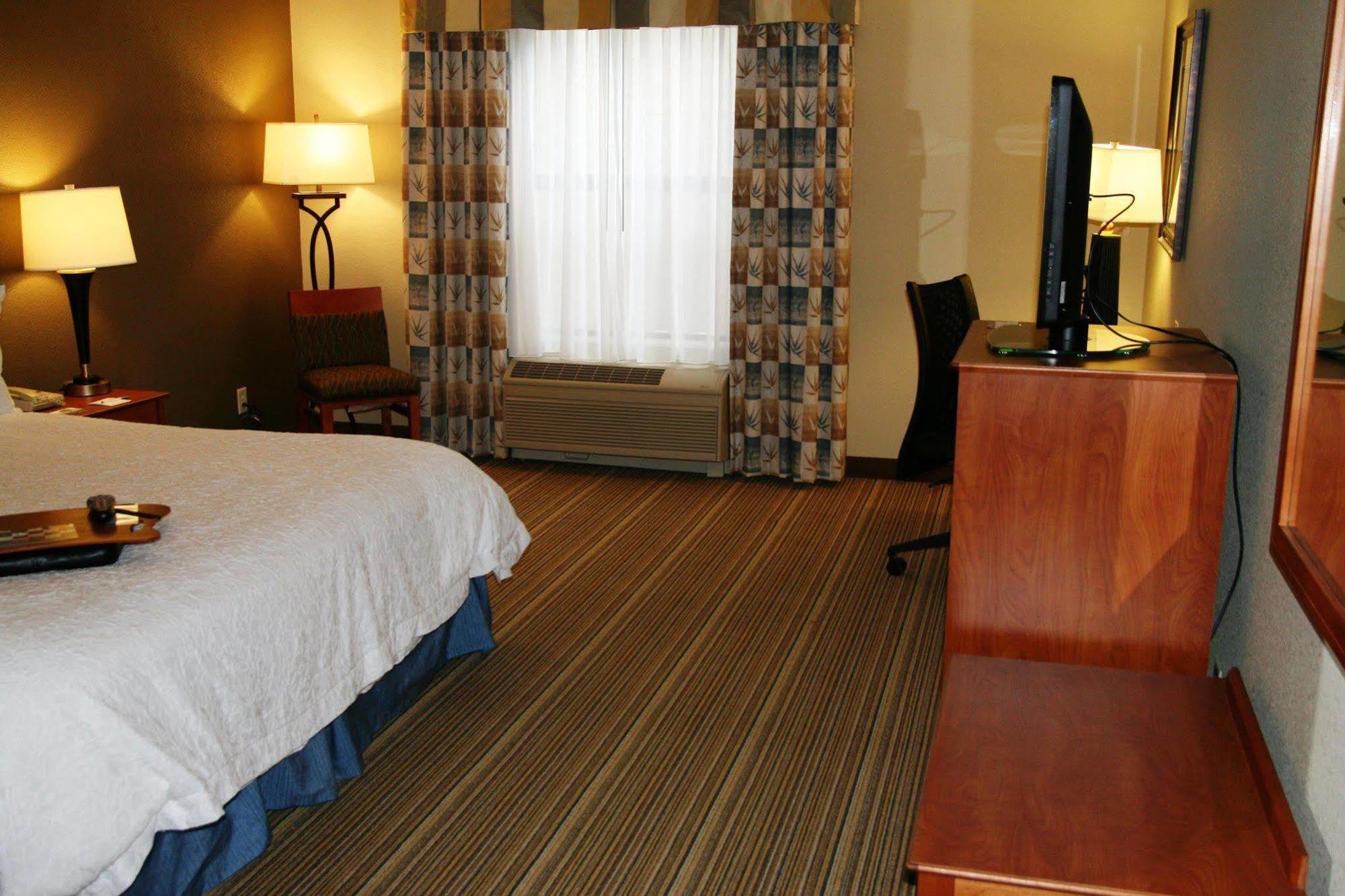 Hampton Inn Laporte La Porte Dış mekan fotoğraf